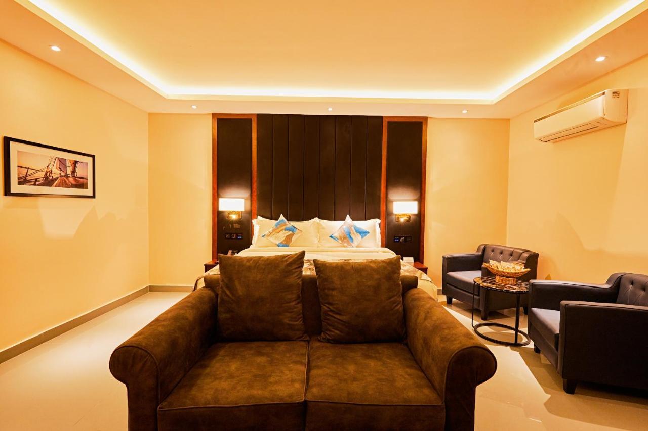 The Yacht Hotel Sea Front Lekki Phase 1 Lagos Exterior photo