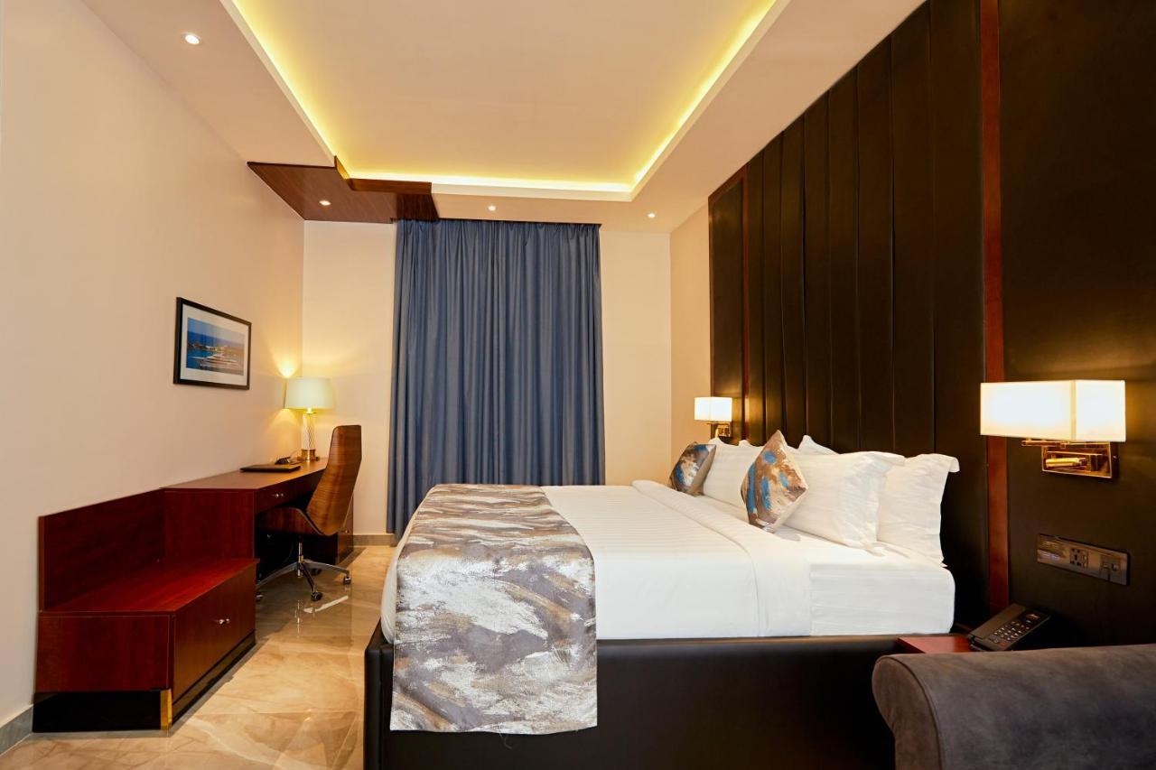 The Yacht Hotel Sea Front Lekki Phase 1 Lagos Exterior photo