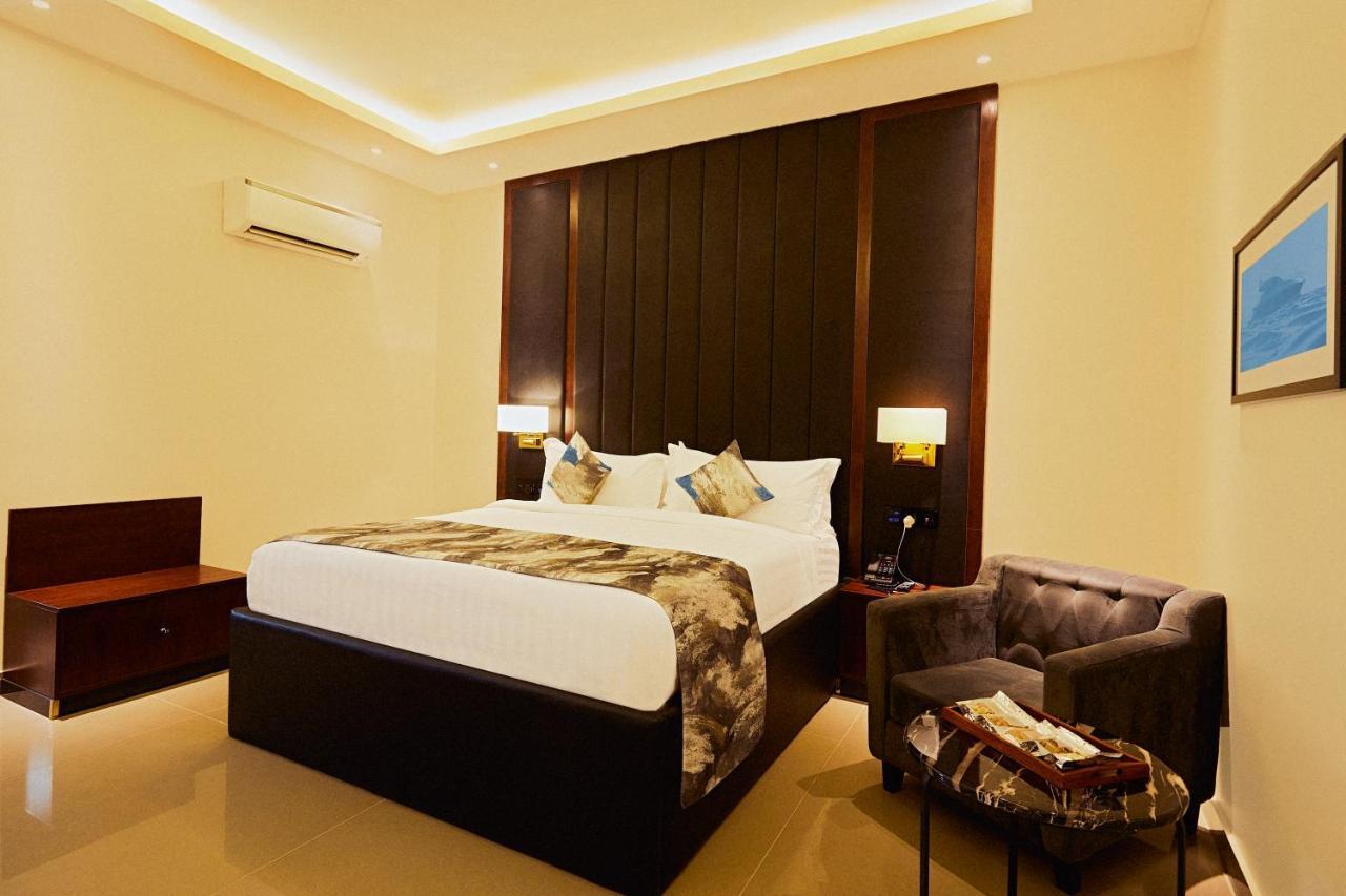 The Yacht Hotel Sea Front Lekki Phase 1 Lagos Exterior photo