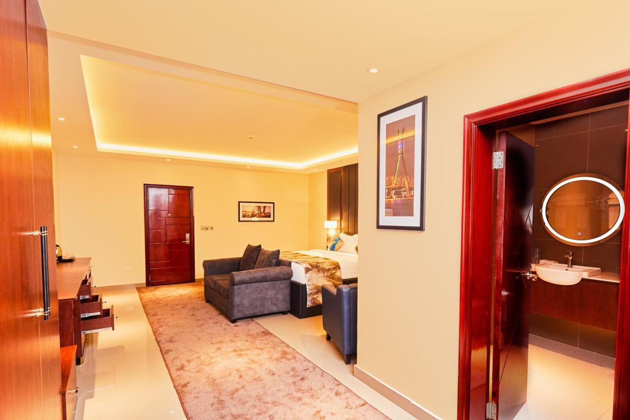 The Yacht Hotel Sea Front Lekki Phase 1 Lagos Exterior photo
