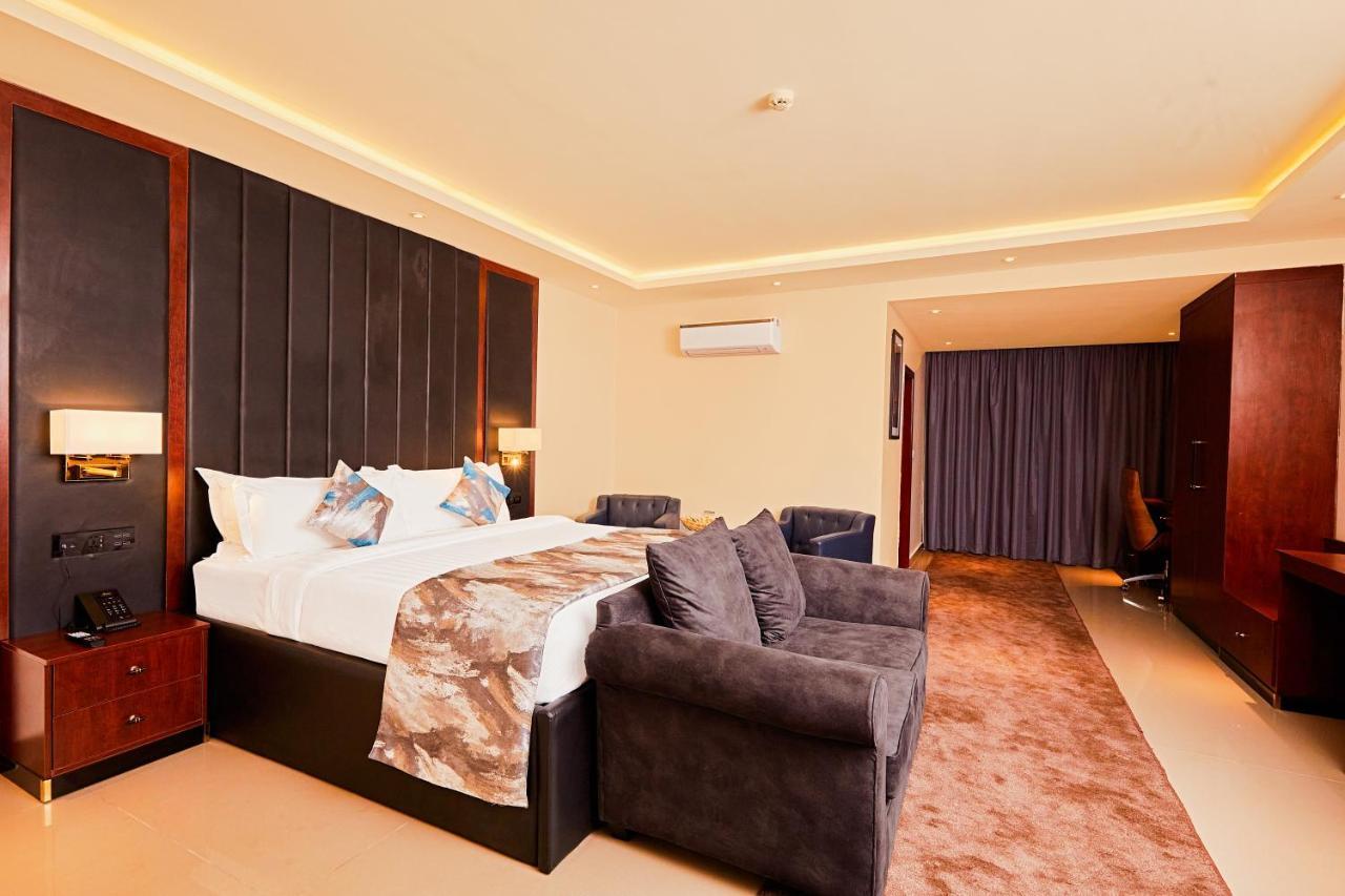 The Yacht Hotel Sea Front Lekki Phase 1 Lagos Exterior photo