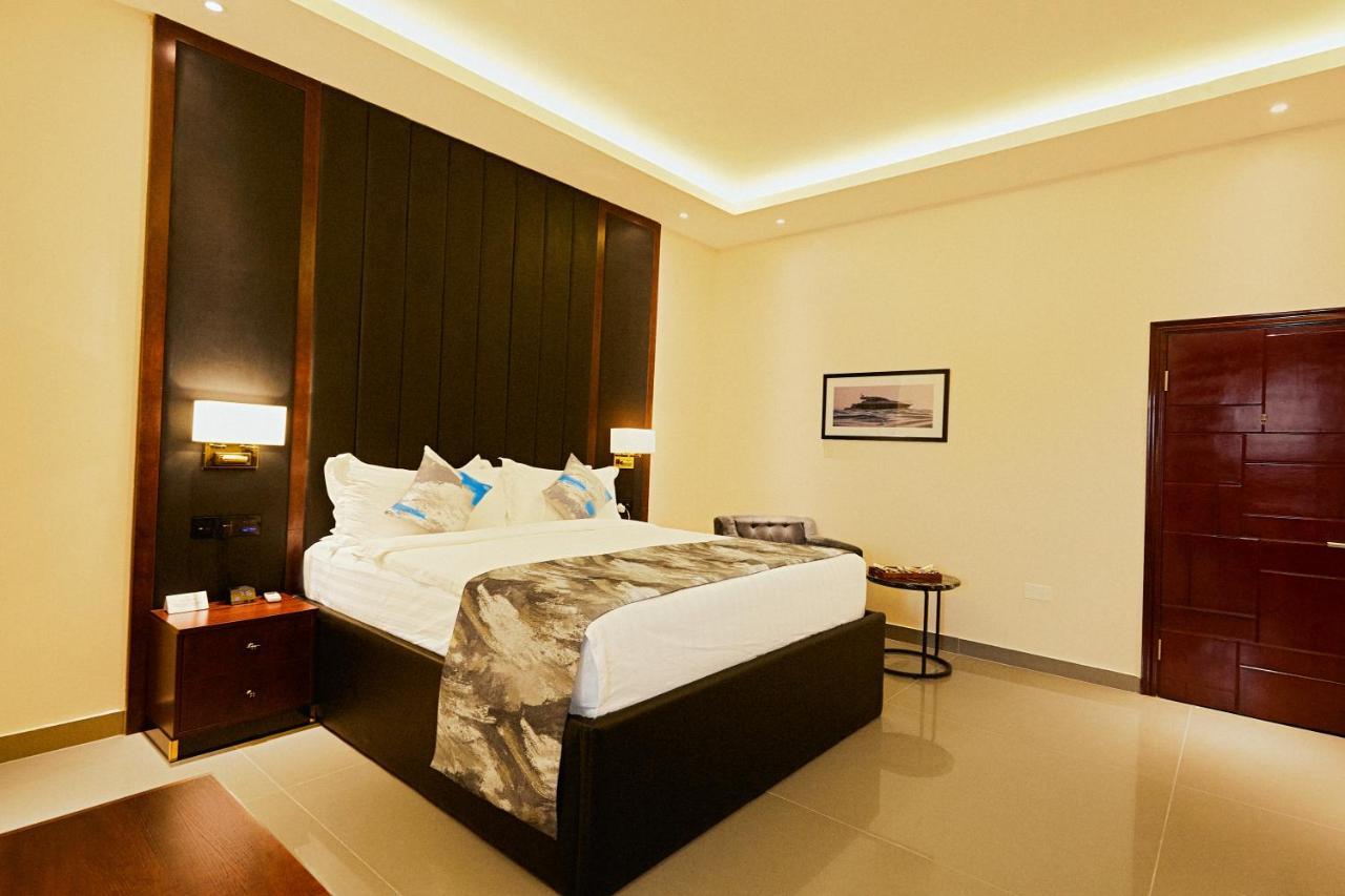The Yacht Hotel Sea Front Lekki Phase 1 Lagos Exterior photo